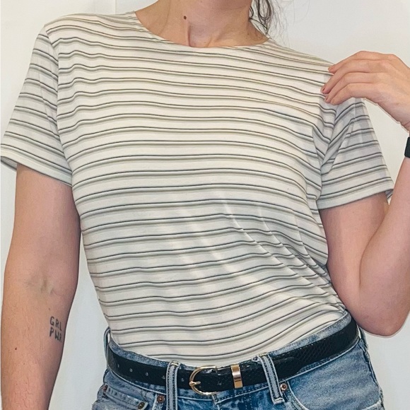 Beige and cream vintage striped T - Picture 7 of 9